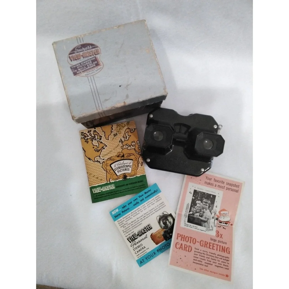 Vintage 1950's Sawyer ViewMaster Bakelite w/ Lot of 13 Reels